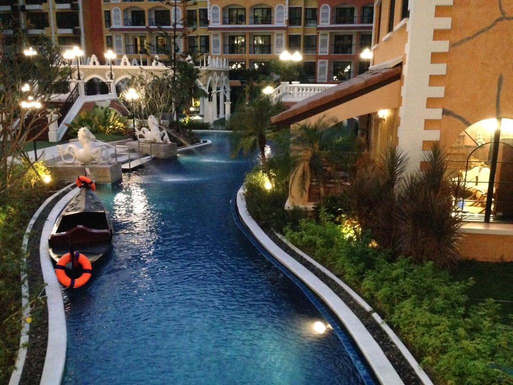 Venetian Signature Poolview Resort Jomtian Pattaya หาดจอมเทียน ภายนอก รูปภาพ